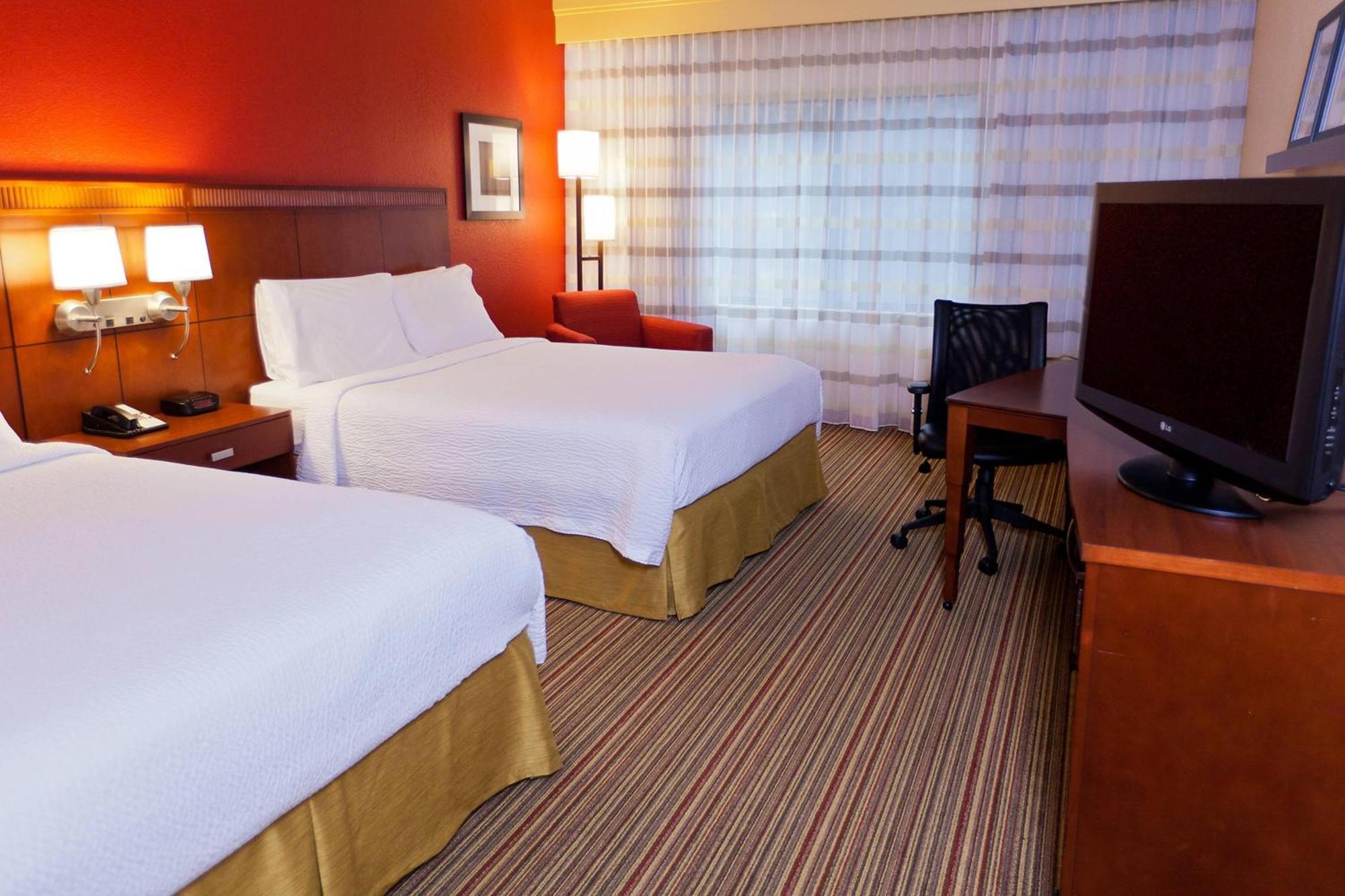 Courtyard Chicago O'Hare Hotel Des Plaines Exterior photo